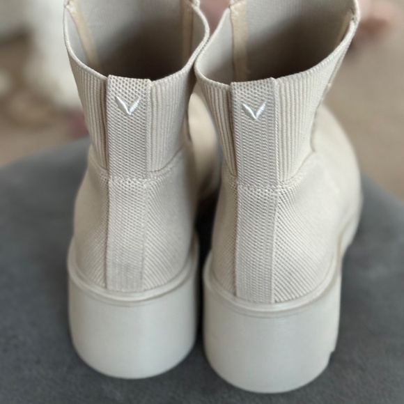 Vivaia Everly Round Toe Chunky Platform Boots - Picture 6 of 6